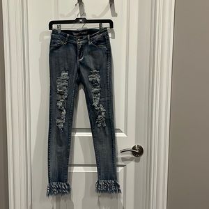 Super cute for dressy casual events!